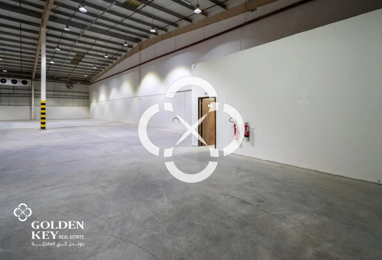 Air Conditioned Warehouse | 2,000 sqm | Umm Salal