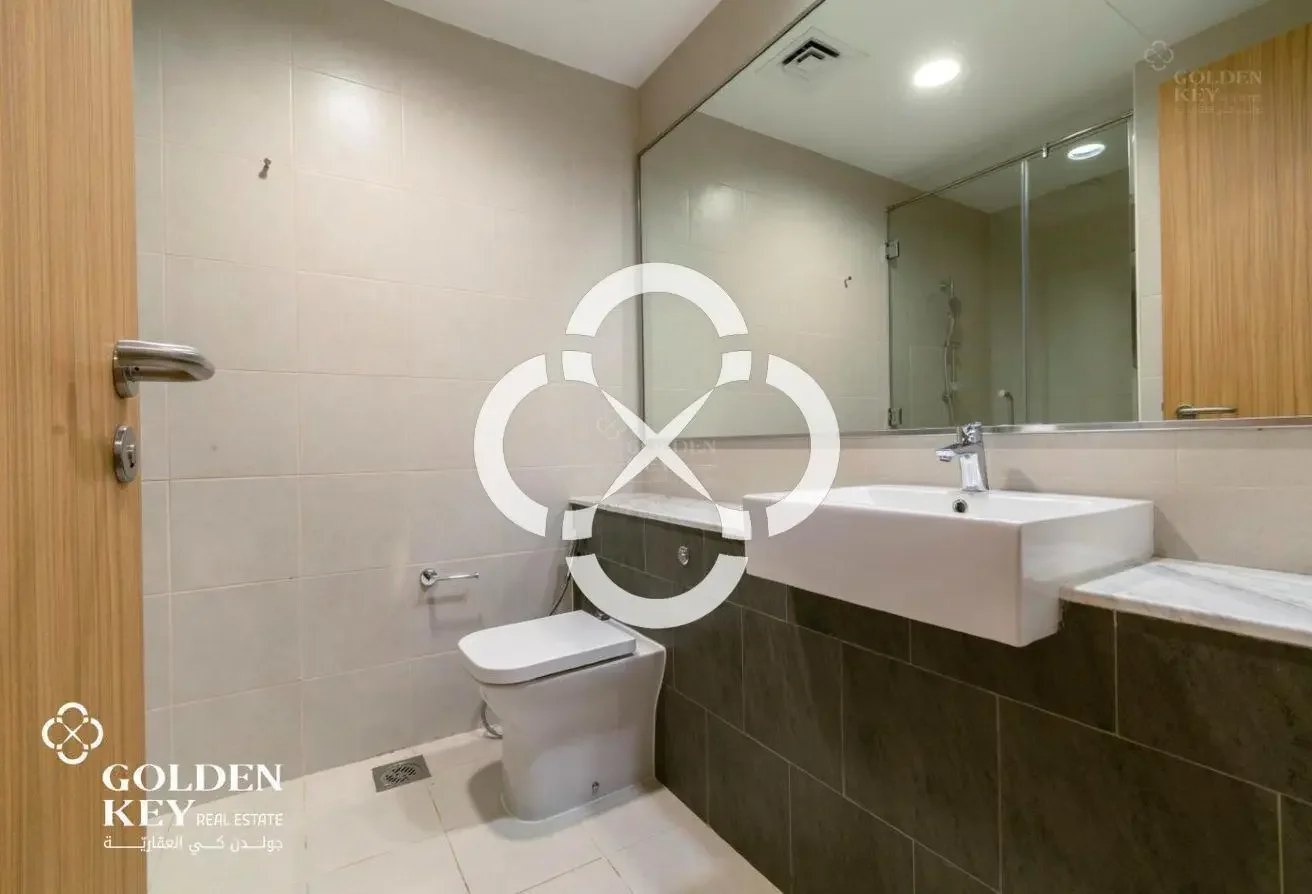 NO COMMISSION | Bills/WIFI Included | Luxury Tower