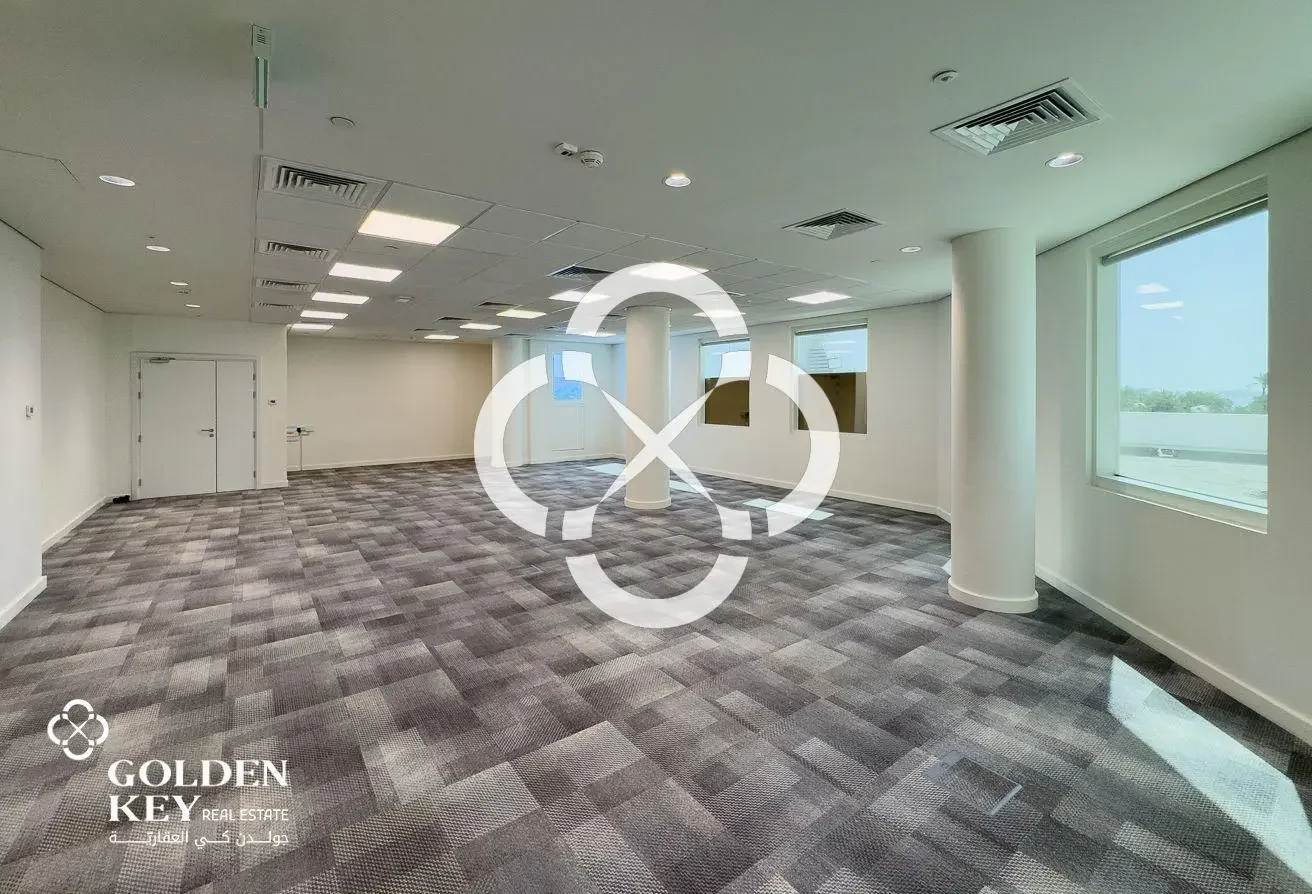 Corporate Fitted Office Space | 162 sqm | West Bay