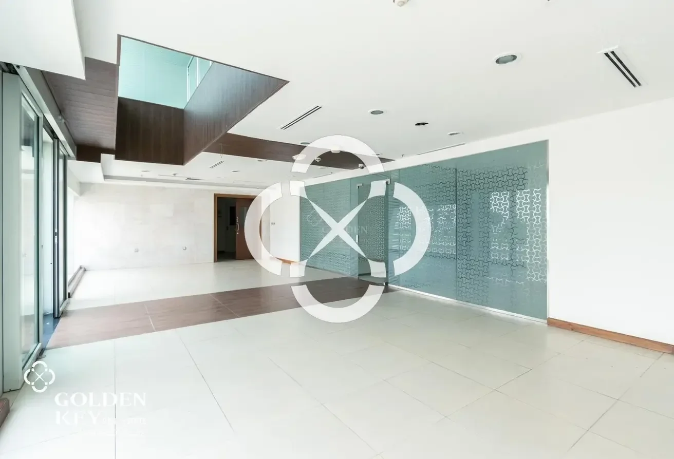+9 Months Grace | 4 Floor Building | High Traffic