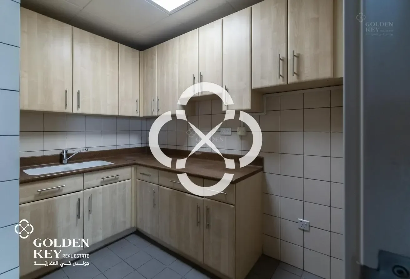+9 Months Grace | 4 Floor Building | High Traffic