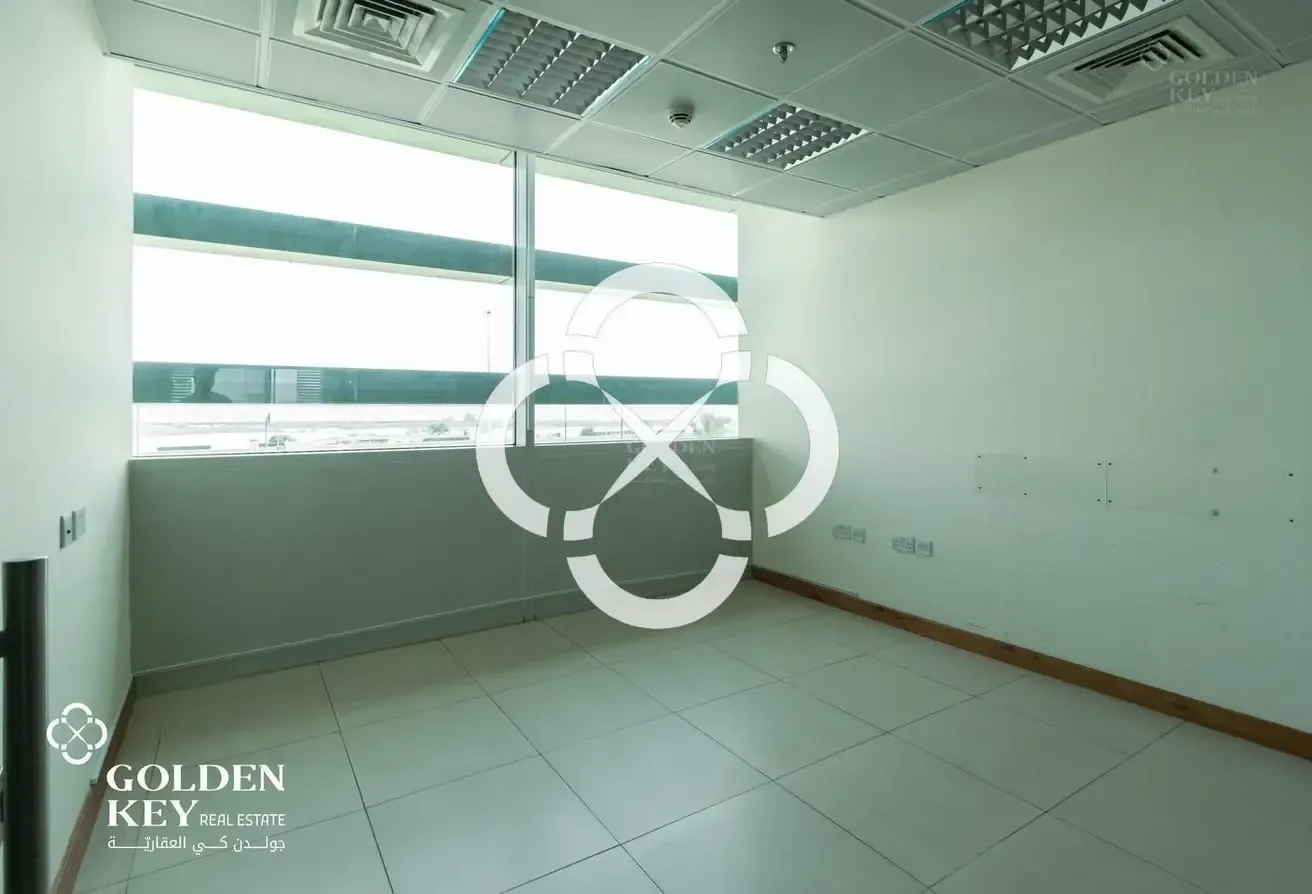 +9 Months Grace | 4 Floor Building | High Traffic