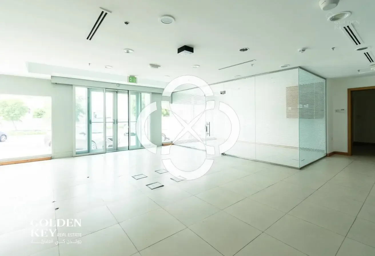 +9 Months Grace | 4 Floor Building | High Traffic