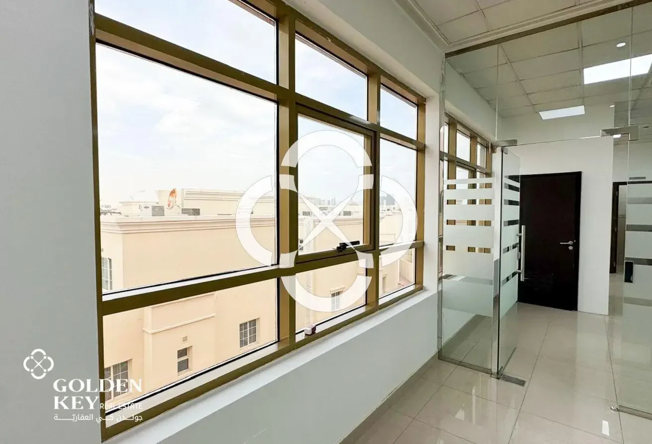 Premium Fitted Office | Modern Interiors | Salwa - view 3