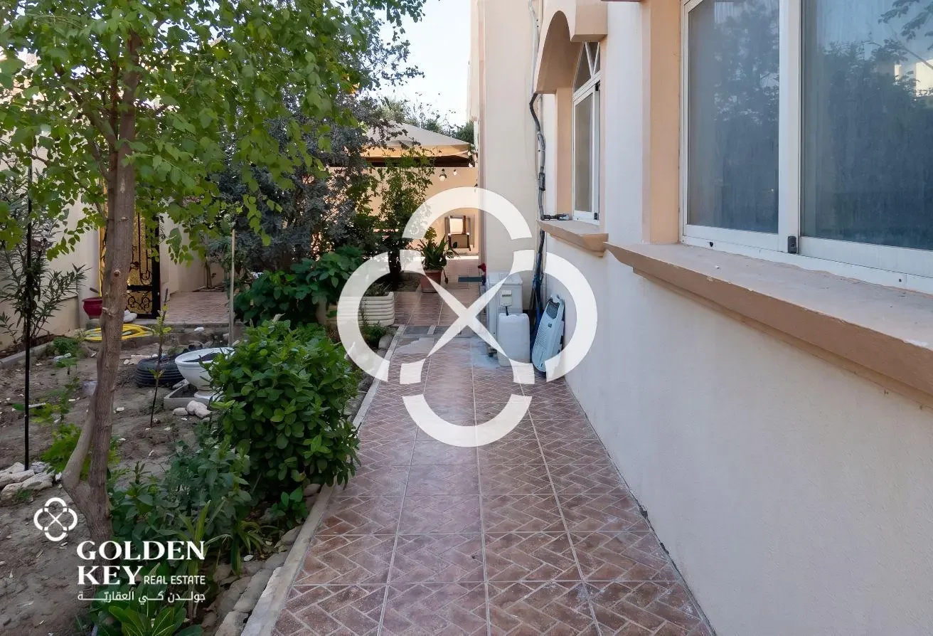 High-ROI Residential Compound with 4 Luxury Villas