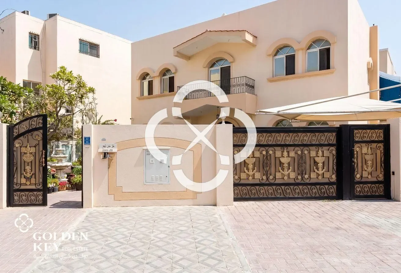 High-ROI Residential Compound with 4 Luxury Villas - view 3