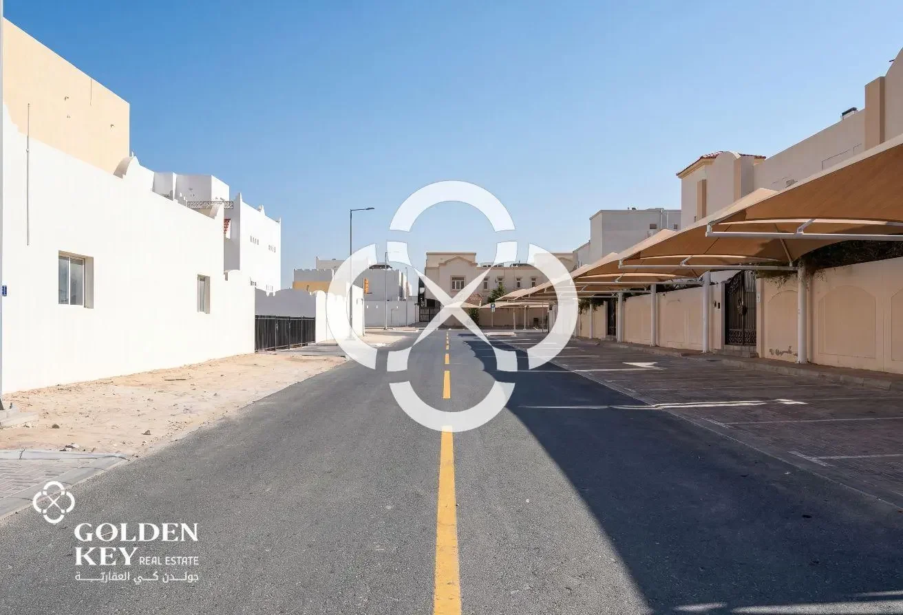 High-ROI Residential Compound with 4 Luxury Villas