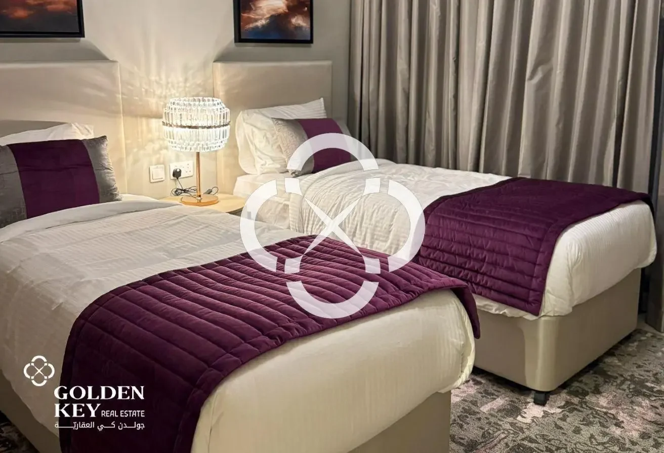 Luxury Tower | FF-2 Bedroom w/ Balcony | Sea View