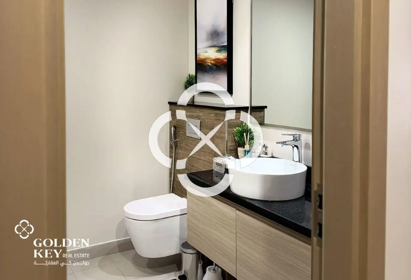Luxury Tower | FF-2 Bedroom w/ Balcony | Sea View