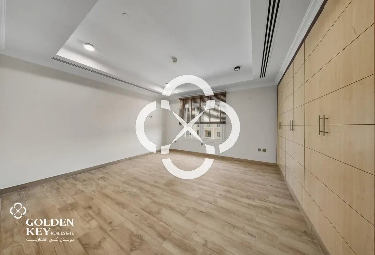 Semi-Furnished 2BR w/ Marina View| Spacious Layout - view 3