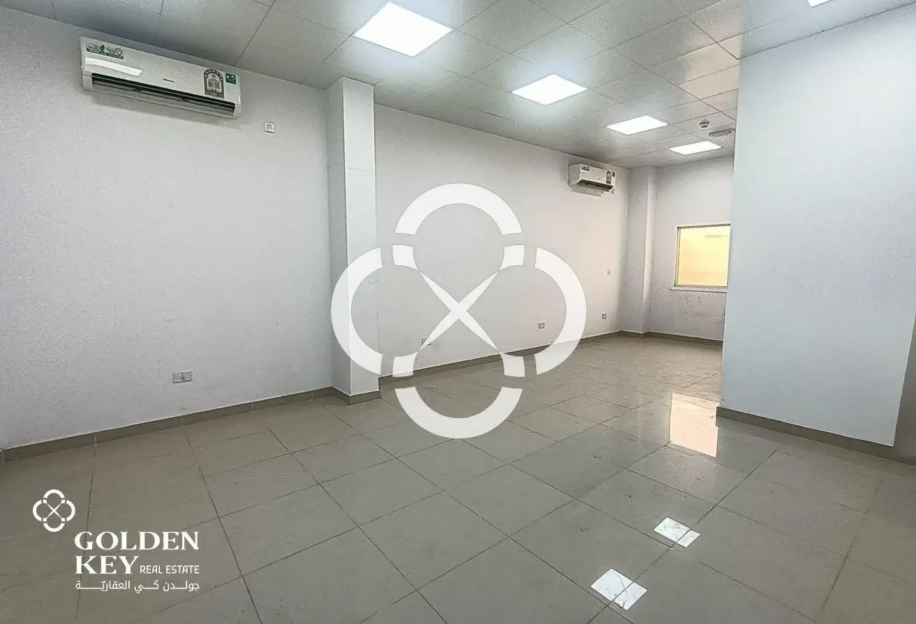 Food Store with Cooling for Sale | Industrial Area