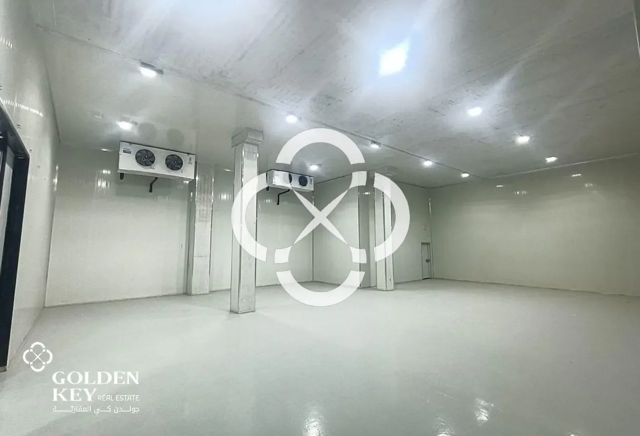 Food Store with Cooling for Sale | Industrial Area