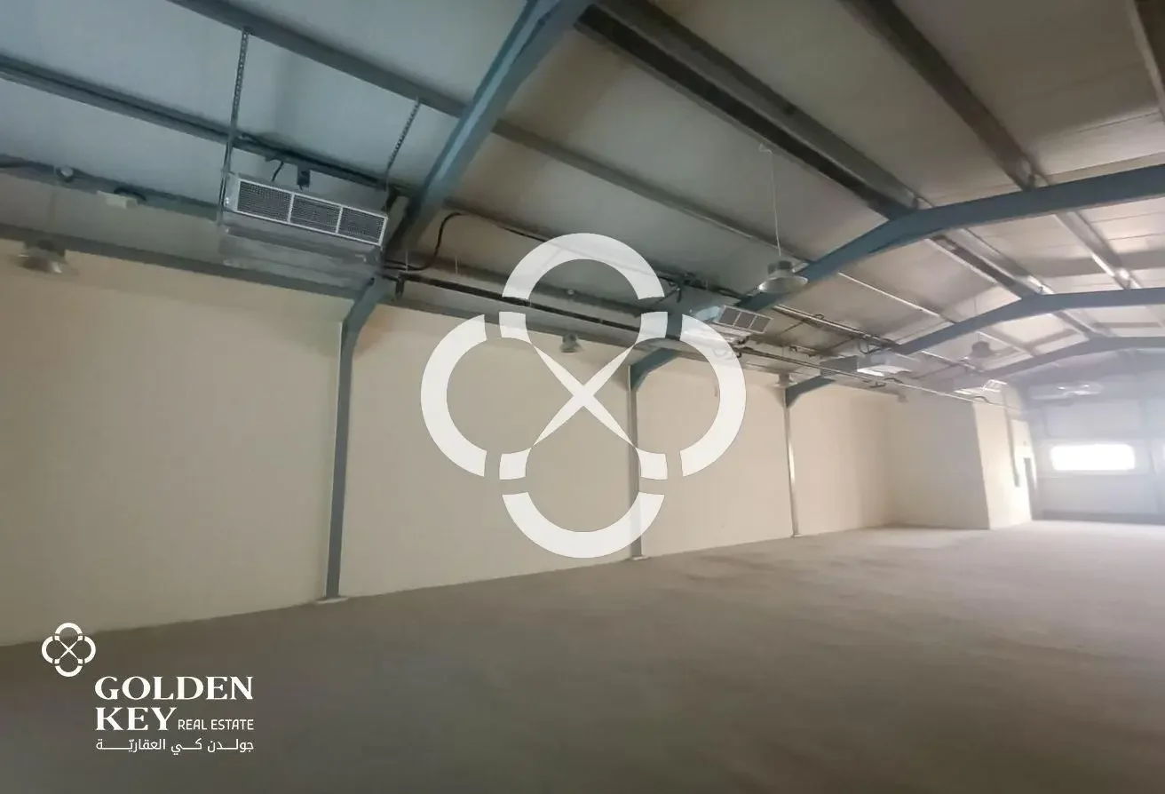 Food Store with Cooling for Sale | Industrial Area