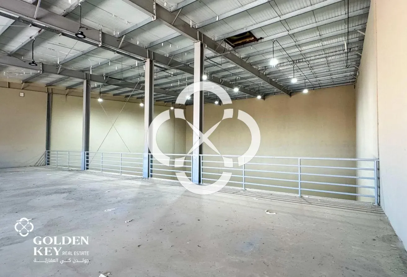 General Warehouse + Labor Camp | Logistic Area - view 3