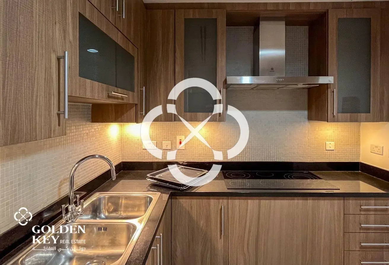 Fully Furnished 2BR with Balcony | Bills Included