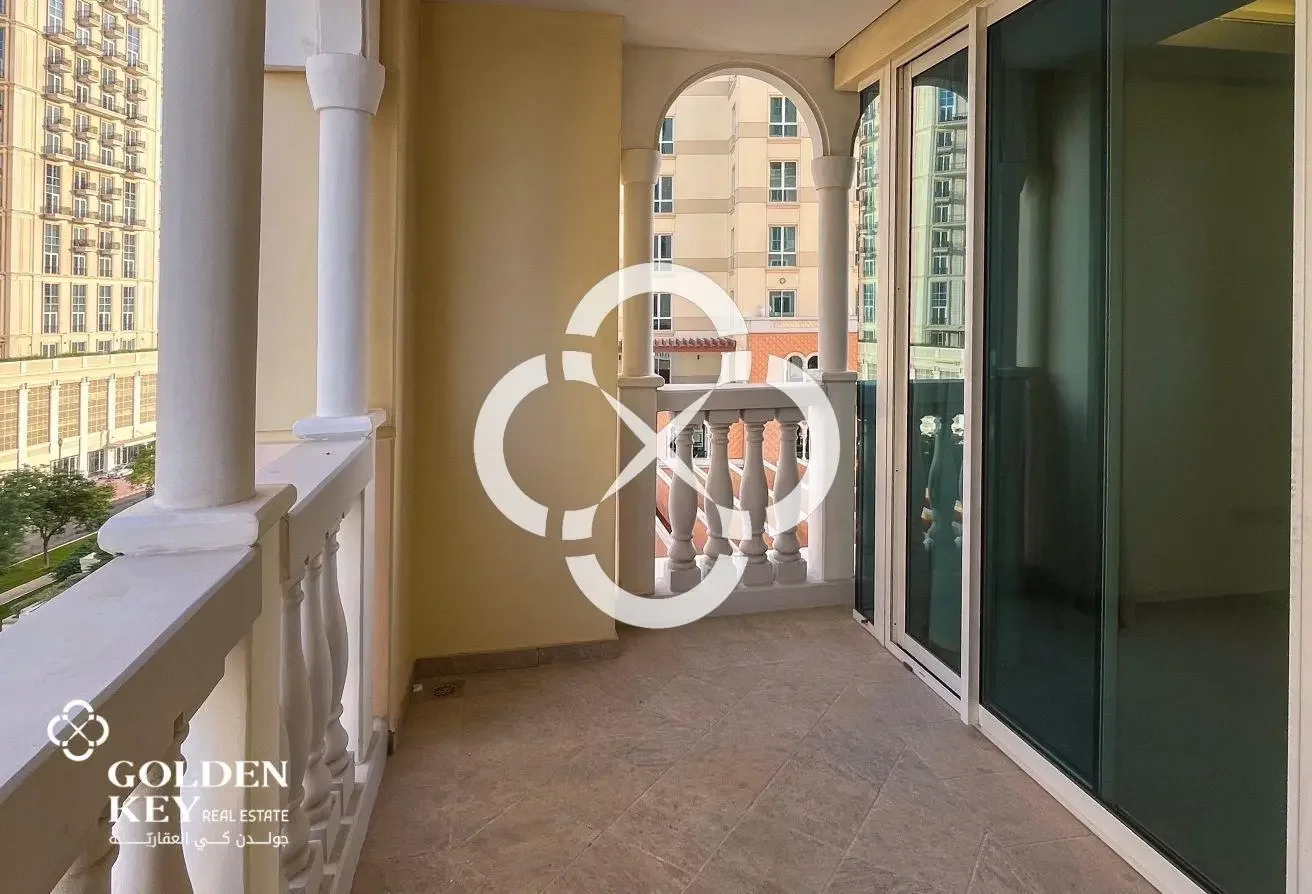Fully Furnished 2BR with Balcony | Bills Included