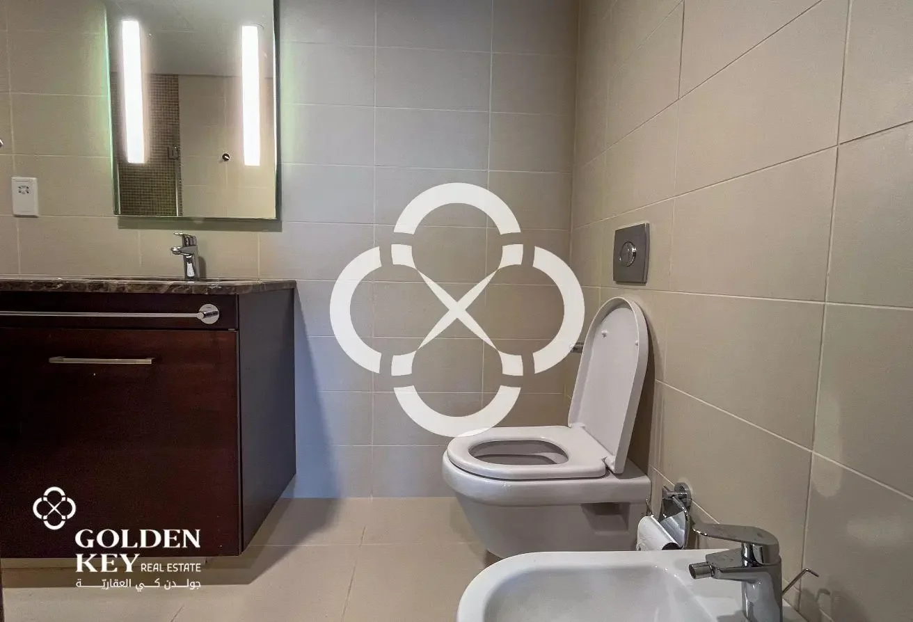Fully Furnished 2BR with Balcony | Bills Included
