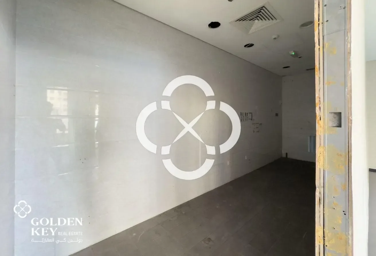 Retail Shop ꟷ Ideal for Grocery, Retail & Services