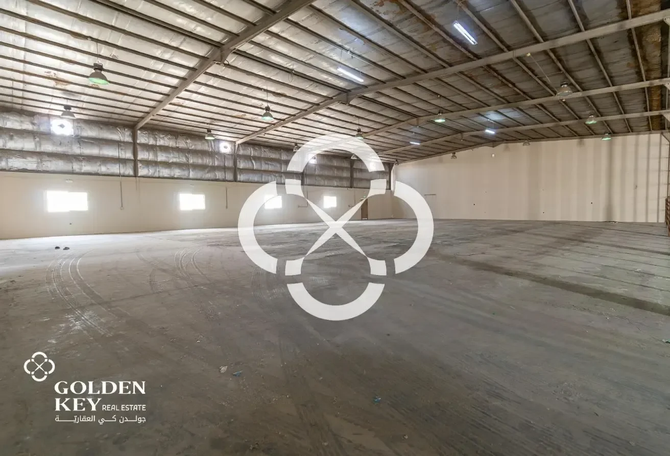 General Store + 16 Room for Rent 2500 SQM