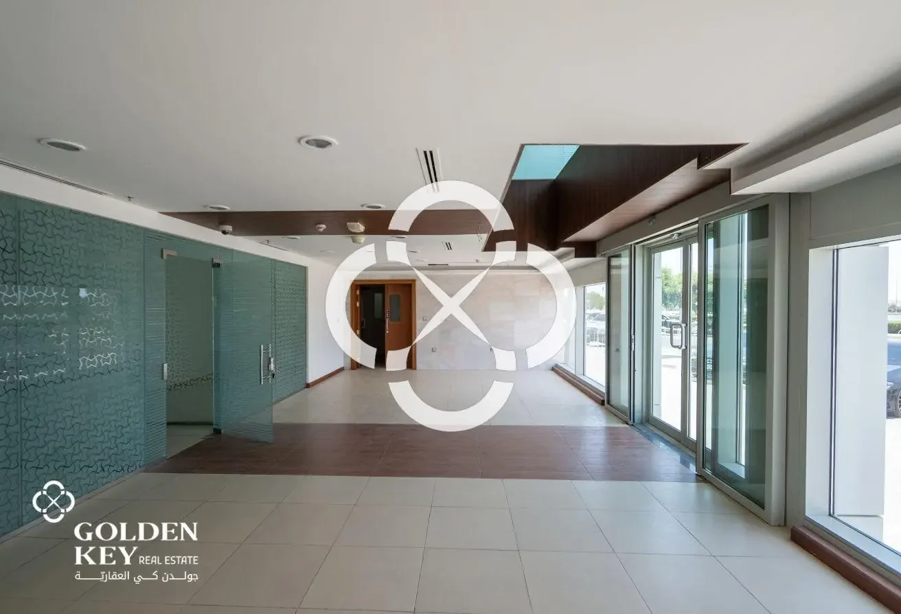 Commercial Building for Rent | 1 Year Grace Period