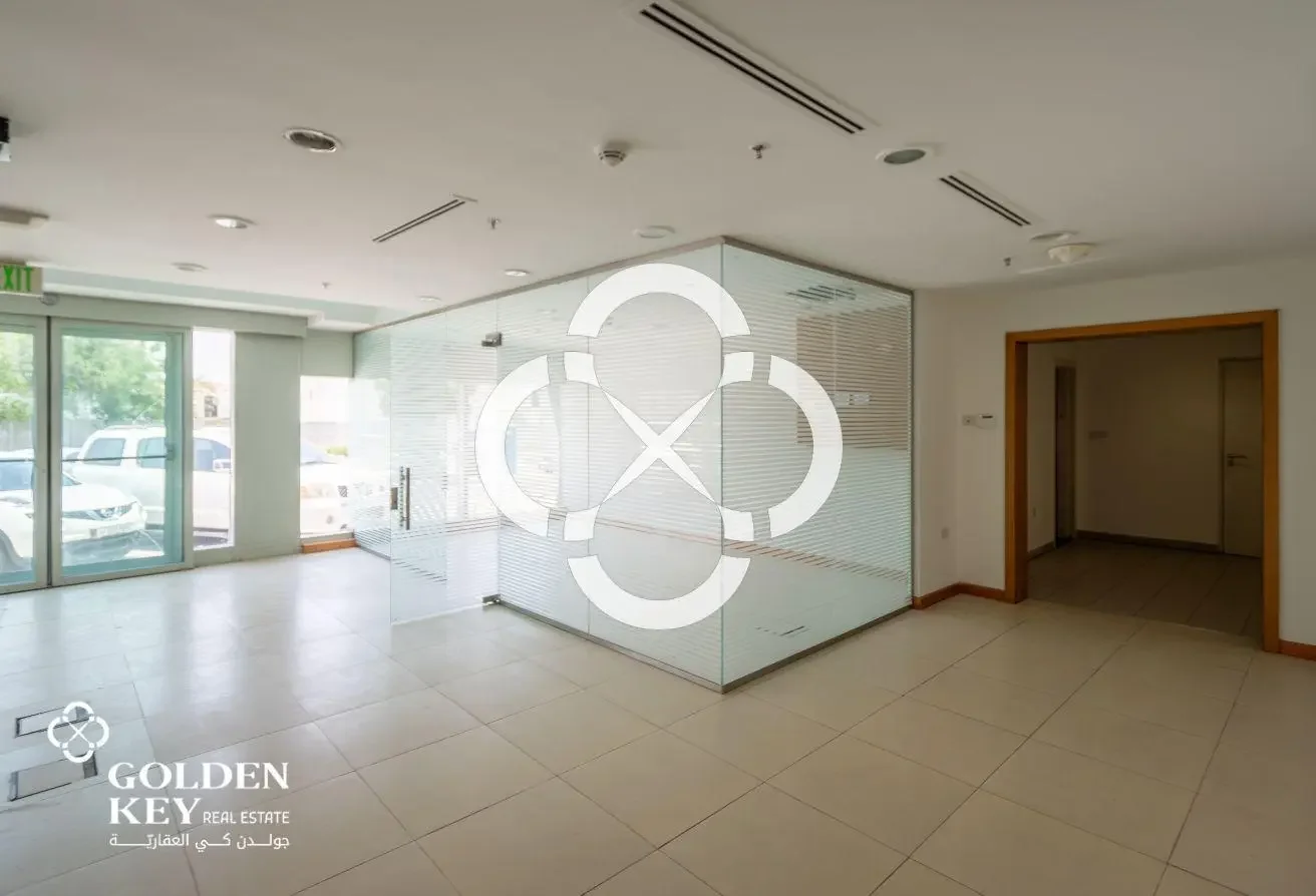 Commercial Building for Rent | 1 Year Grace Period