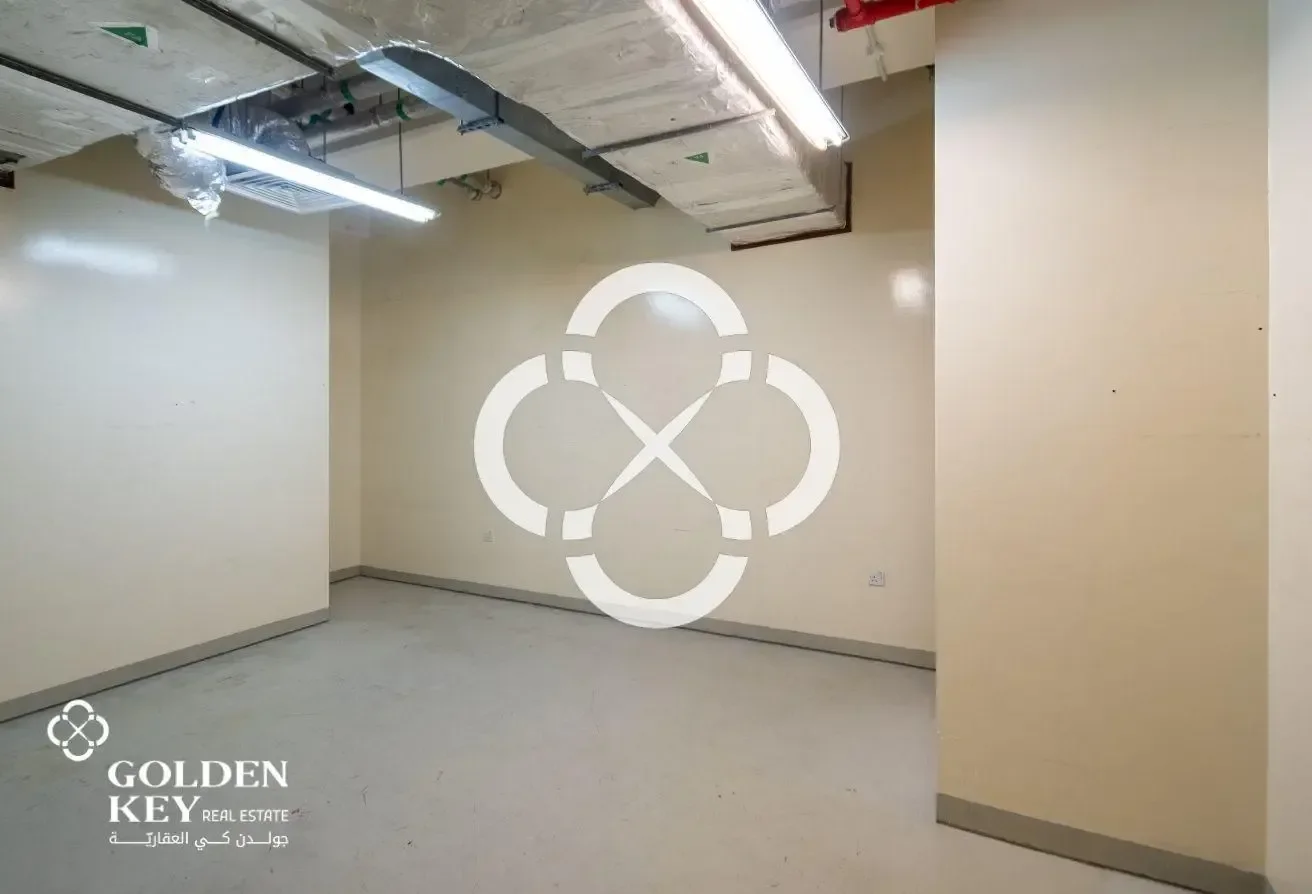 Commercial Building for Rent | 1 Year Grace Period