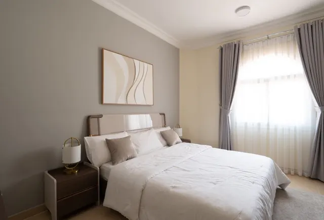 Luxurious Fully Furnished 2 BHK Apartment for Rent