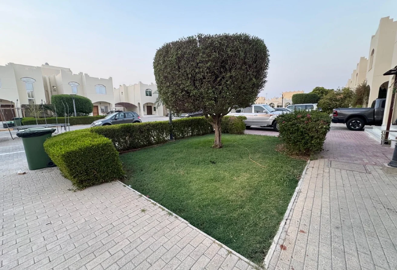 Spacious 3 BHK Compound Villa in Al Thumama