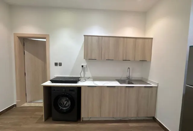 Modern Studio | FF | Madinat Khalifa