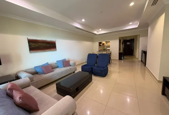 One bedroom plus office in Porto Arabia