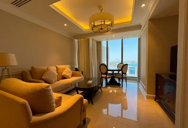 Luxury 1BR Apartment in VIP Tower – West Bay | - view 3