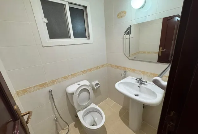 Bright 2BHK Apartment Unfurnished | Balcony | Old