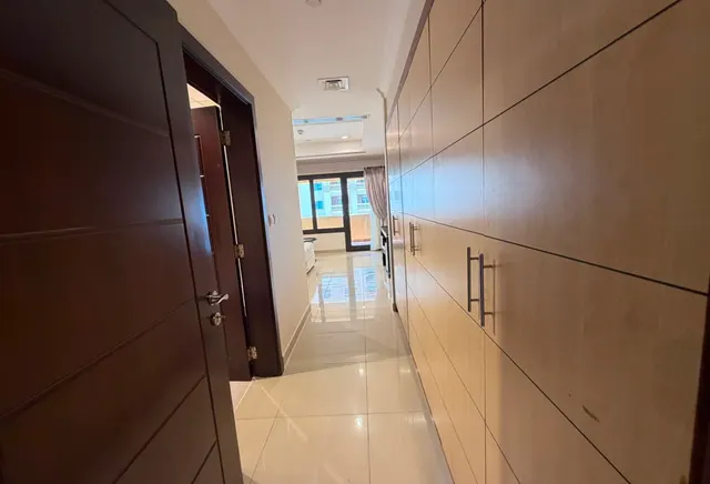 1 BHK + Office - Furnished - Porto Arabia