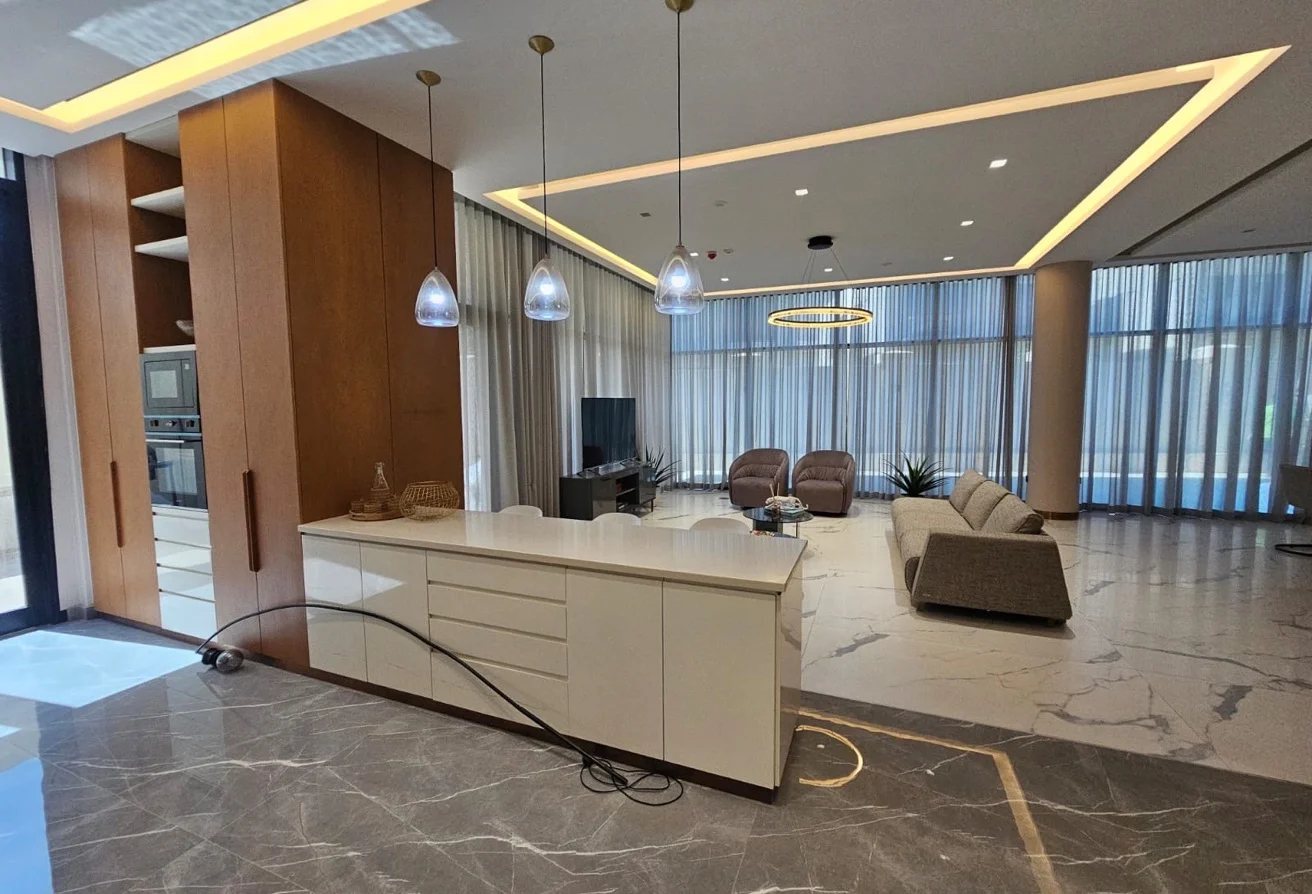 Luxury 4BHK + Maid - Unfurnished - Giardino, Pearl