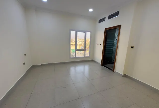 Big living space | 3 BHK | UF | Al Nasr