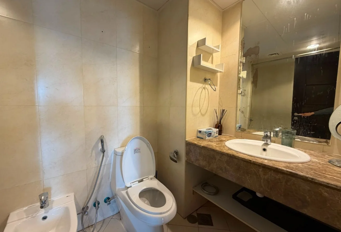 1BHK + Office - Unfurnished - Porto Arabia