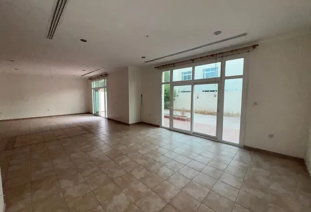 3 BHK+maid | SF 600sqm Villa | Ain Khalid