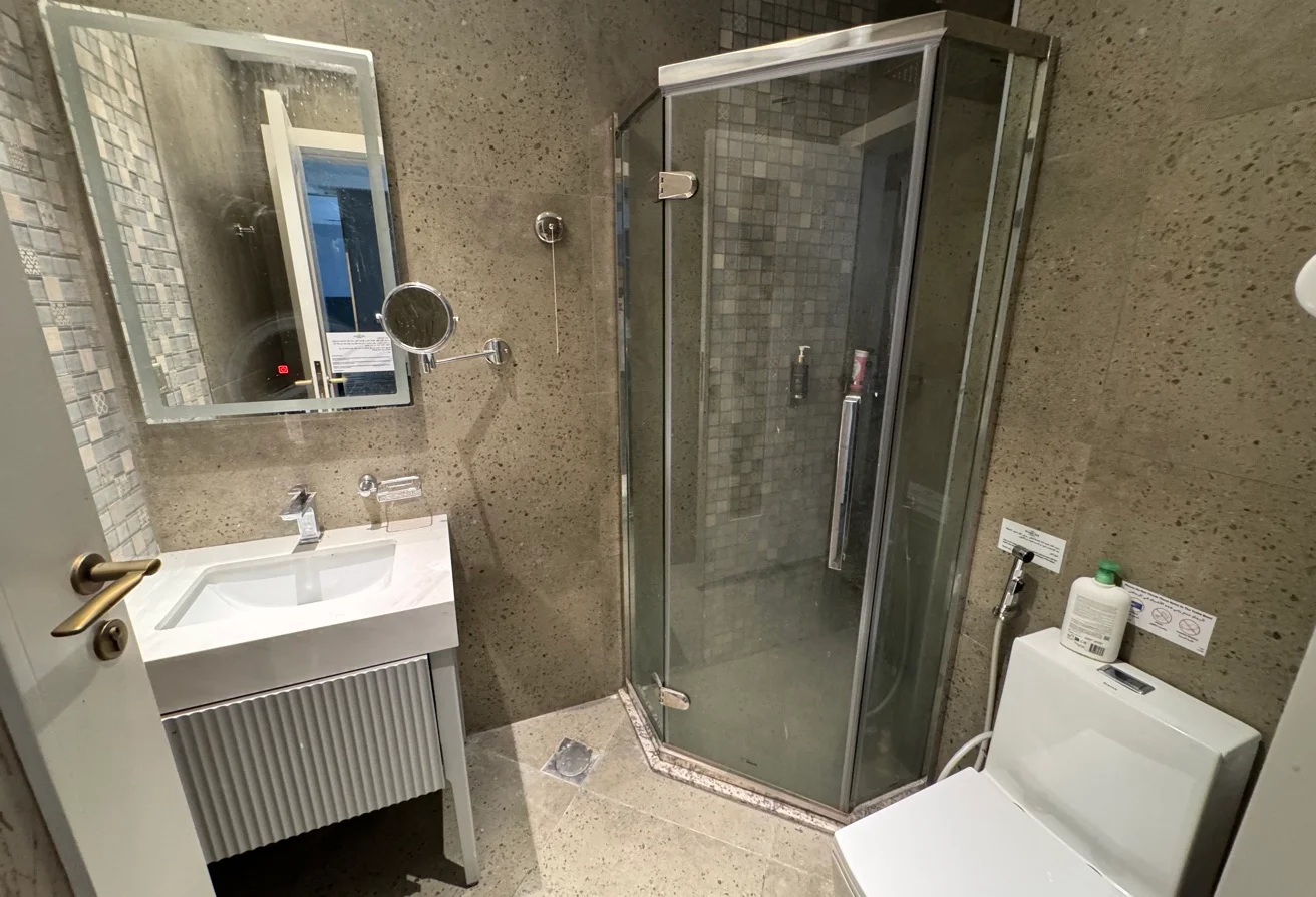 Modern apartment 2 BHK | FF | Muntazah