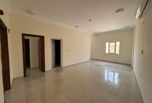 2 Bedroom Apartment with Covered Parking