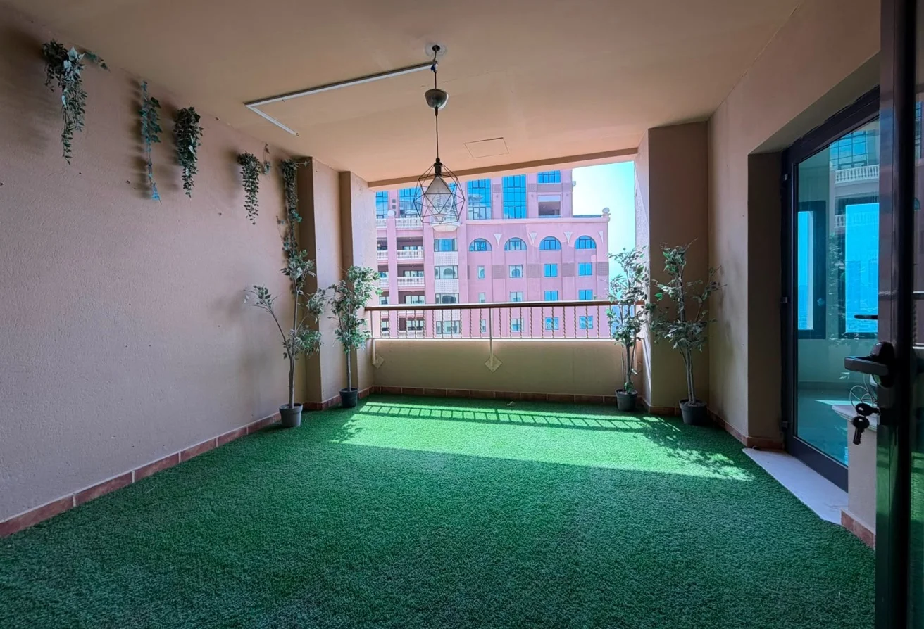 1BHK + Office - Unfurnished - Porto Arabia