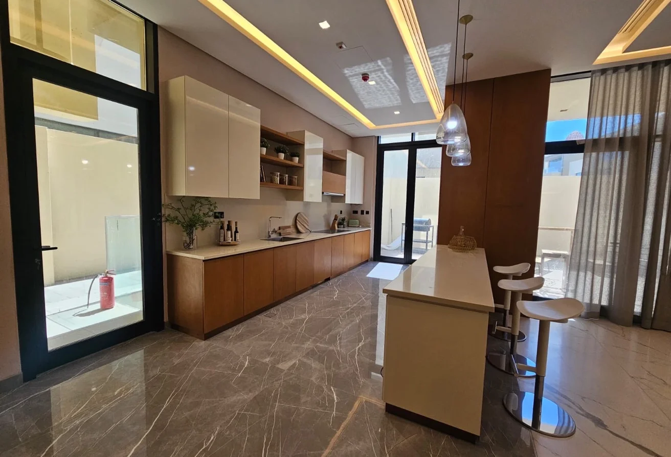 Luxury 4BHK + Maid - Unfurnished - Giardino, Pearl