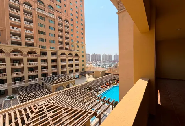 Luxurious 1 BHK+Office Apartment in Porto Arabia