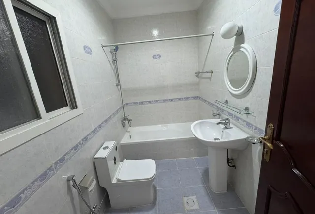 Bright 2BHK Apartment Unfurnished | Balcony | Old