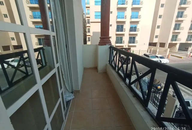 Spacious 2BHK UF with Balcony, Pool & Gym