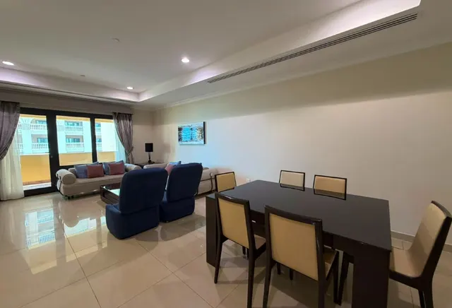 One bedroom plus office in Porto Arabia