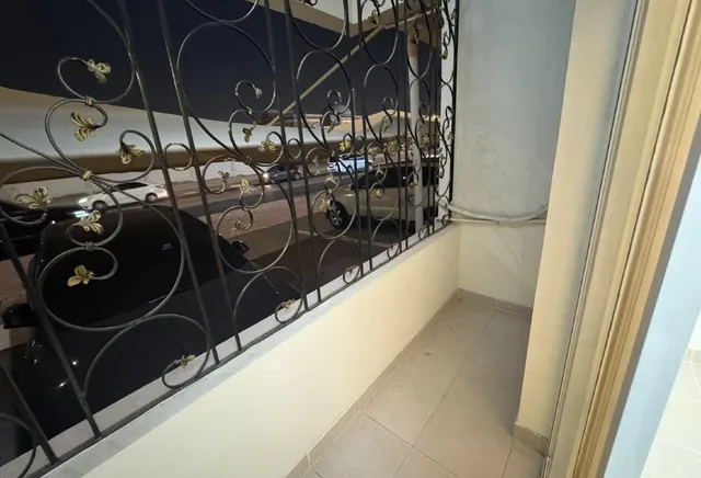 Bright 2BHK Apartment Unfurnished | Balcony | Old