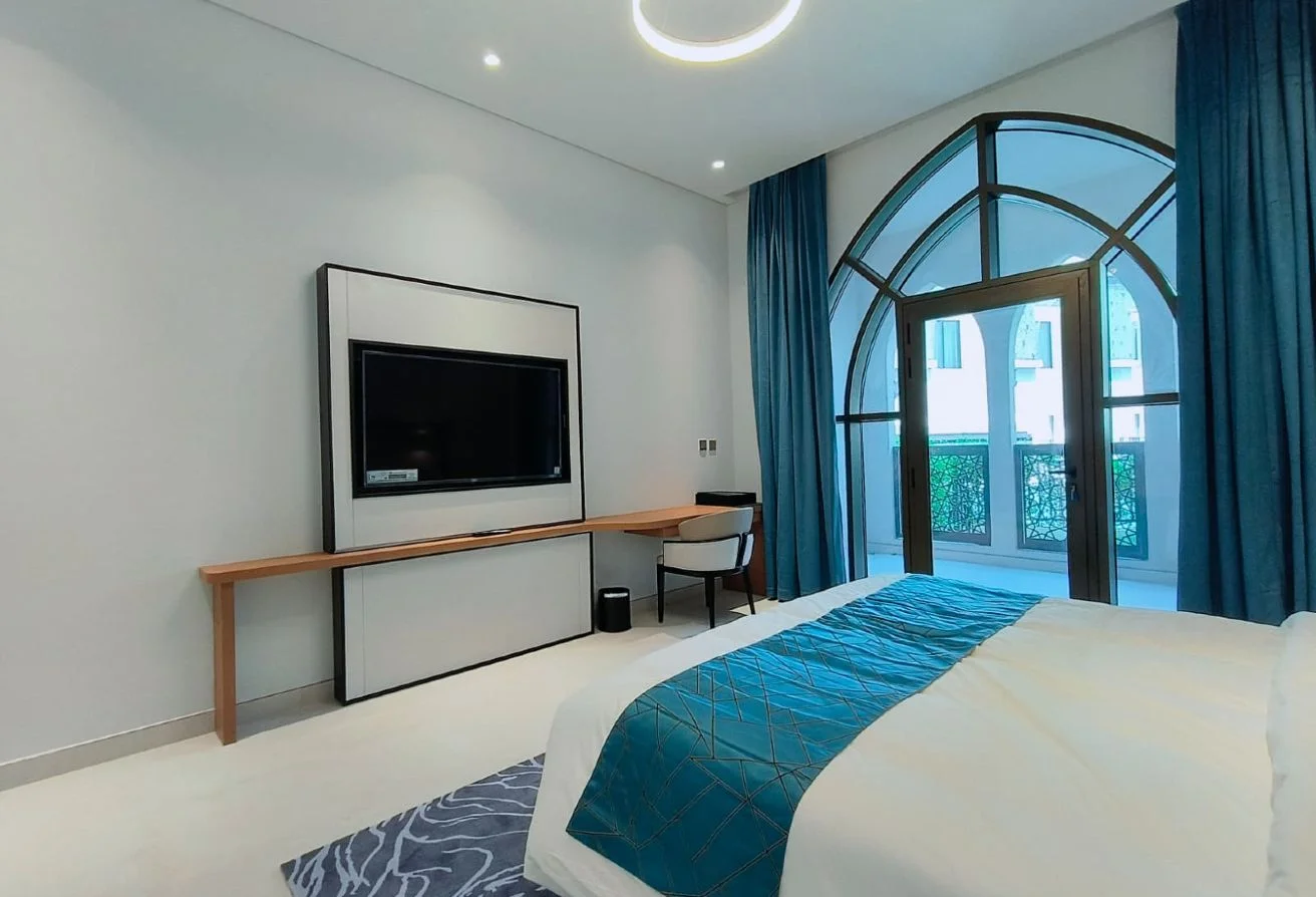 Discover Luxury Living| 1BR | The Pearl, La Plage