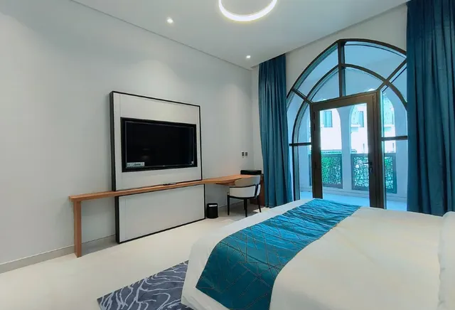Discover Luxury Living| 1BR | The Pearl, La Plage