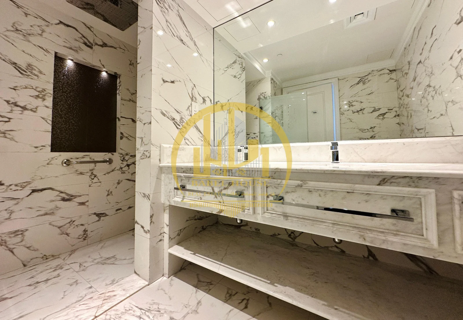 3BR Furnished | Bills included | Pool | Westbay