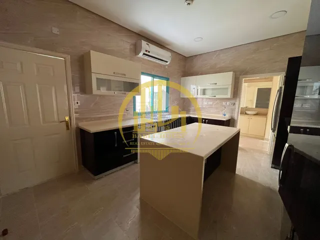 4 BR Villa | Maid Room | Al Aziziyah - view 3